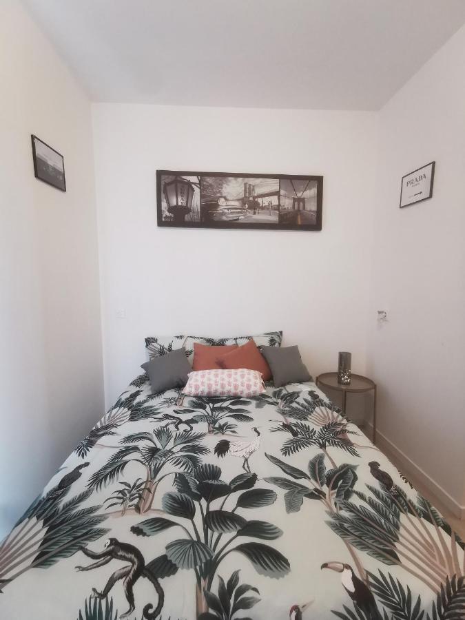 Appartement Cozy En Plein Centre Ville Amiens Exteriör bild